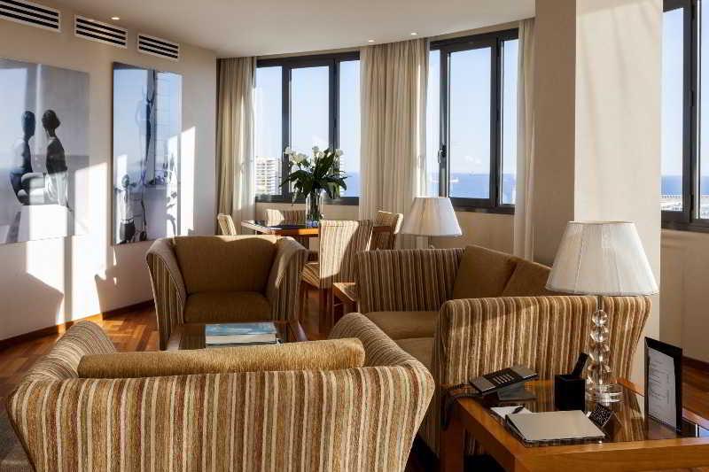 Ac Hotel Malaga Palacio By Marriott Екстериор снимка