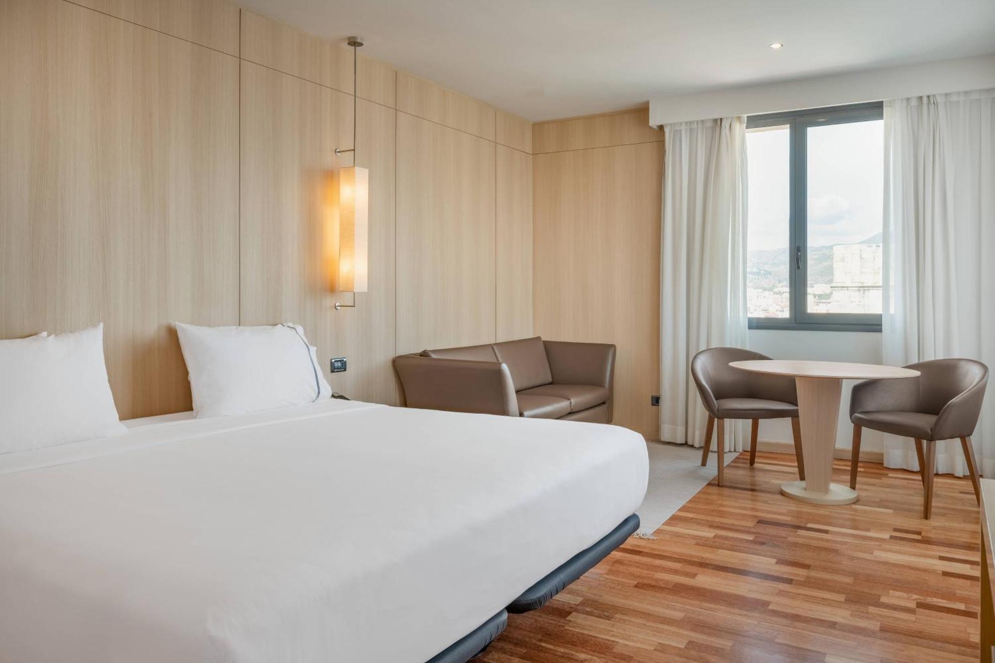 Ac Hotel Malaga Palacio By Marriott Екстериор снимка