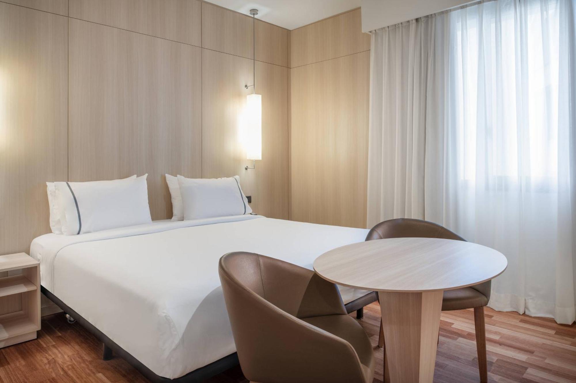 Ac Hotel Malaga Palacio By Marriott Екстериор снимка